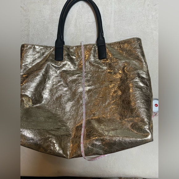 Witchery Large Gold Tote - Picture 4 of 5